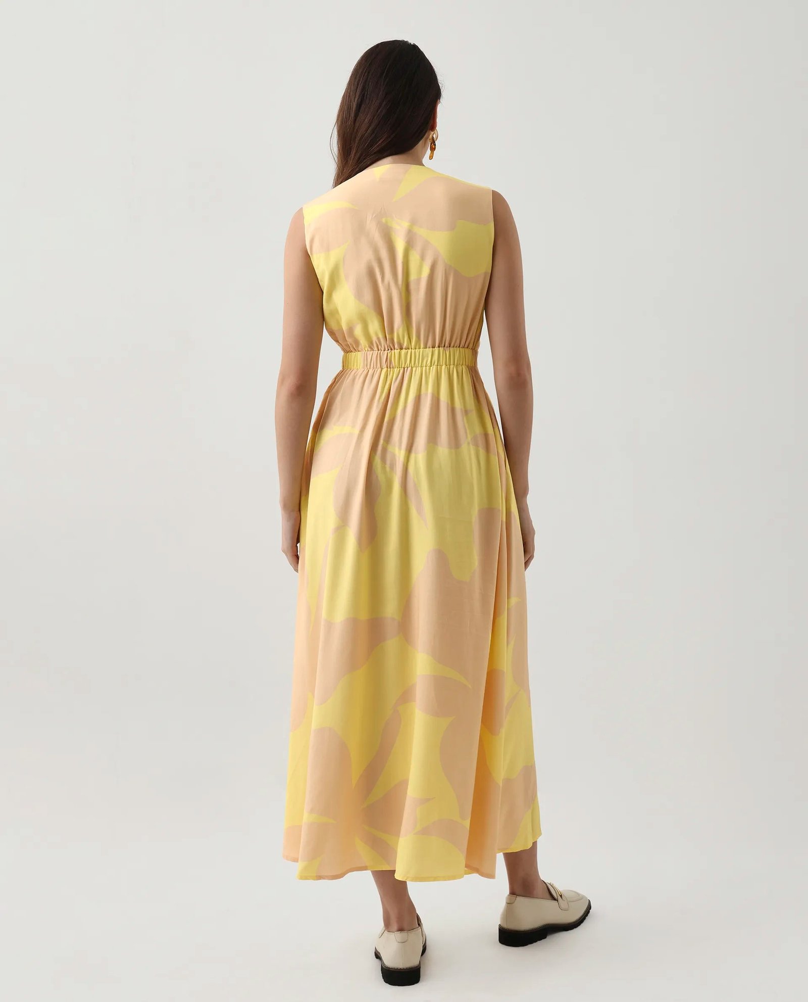 Rareism Women's Elbee Brown Viscose Wrap Neck A-Line Printed Midi Dress - Image 7